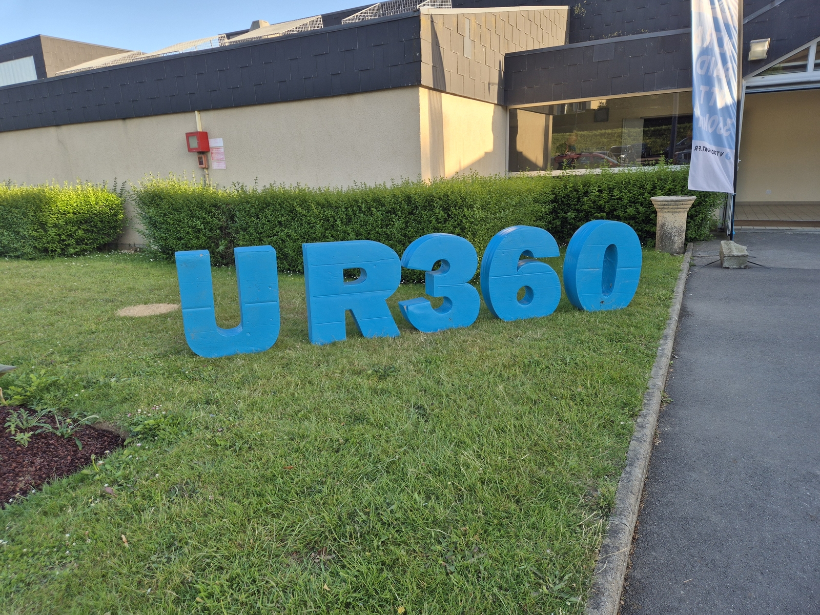 UR-360 2026